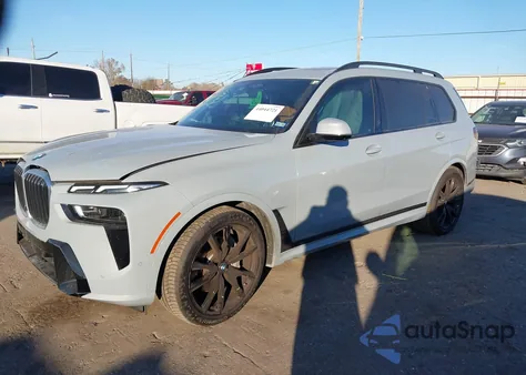 2024 BMW X7 xDrive40I z USA, uszkodzony, nr VIN 5UX23EM00R9V56310